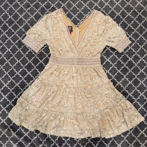 Vince Camuto Beige Lace Women’s Dress